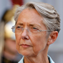 Elisabeth Borne, Première ministre française en perte de crédit