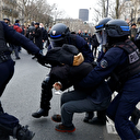 Paris'te gösterilere polis müdahalesi: 243 kişi gözaltına alındı