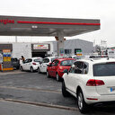 Fransa'da grev hayatı durdurdu: Akaryakıt istasyonları hizmet veremiyor