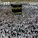 Ramazan'ın gelmesiyle Kabe eski günlerine geri döndü: Adım atacak yer kalmadı