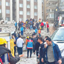 Ağır hasarlı bina çöktü