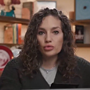 Nevşin Mengü seccadeye basan Kılıçdaroğlu'nu savunmaya çalıştı: Seccade kutsal değildir 