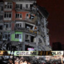 Malatya'da ağır hasar gören bina çöktü