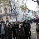 Fransa'da kaos bitmiyor: Emeklilik reformuna karşı 12. kez kitlesel gösteriler düzenleniyor