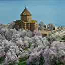 L'île d'Akdamar aux couleurs du printemps