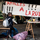 France: 114 exilés dont 38 enfants passent la nuit dehors près de l'Hôtel de ville de Paris