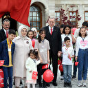 TCG Anadolu Cumhurbaşkanı Erdoğan'ı selamladı