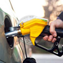 Araç sahiplerini sevindiren haber: Benzine indirim yolda
