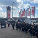 Gurbetçiler sandık başına akın etti: Almanya'daki Türk vatandaşları oy verme noktalarında uzun kuyruklar oluşturdu