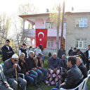 Şehit Muhammed'in Van'daki evine bayraklar asıldı