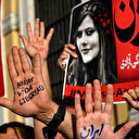 Iran: des caméras placées dans les lieux publics pour repérer les femmes non voilées