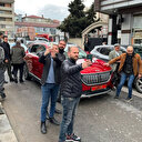 Sultanbeylili vatandaşlardan Togg otomobiline yoğun ilgi