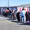 Malatya'da 'depremzede seçmenler' konteynerde oy kullanıyor