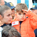 Dimdik ayakta duracağız