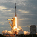 Suudi Arabistanlı astronotların da bulunduğu uzay mekiği AX-2 başarıyla fırlatıldı