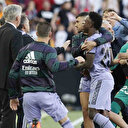 Valencia Vinicius Jr’a ırkçı hareketler yapan taraftarları ömür boyu seyirden men etti