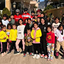 Kahramanmaraş'ta depremzede çocuklara bisiklet dağıtıldı