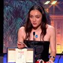 TRT dizisiyle adını duyuran oyuncu Merve Dizdar Cannes’ta Türkiye’yi karaladı