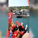 Vatandaşlar Büyük İstanbul Mitingi için feribotlarla alana akın ediyor