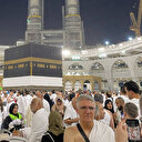 Mekke'ye ulaşan hacı adayları ibadetlerini sürdürüyor