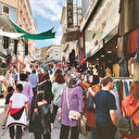 Bir kıyafet de depremzede çocuklara