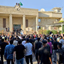 İsveç'te Kur'an-ı Kerim yakılmasına öfke dinmiyor: Iraklılar büyükelçilik binasını bastı