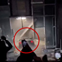 Fransa'da protestocular araçla markete daldı