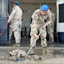 Düzce'de Mehmetçik selden etkilenen bölgelerde yardıma koştu
