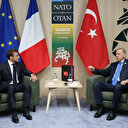 Cumhurbaşkanı Erdoğan'ın NATO Zirvesi'ndeki görüşmelerinde dikkat çeken kitaplar: Özel olarak hazırlatıldı