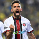 Borini Pirlo'nun yanına gitti