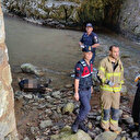Ayaklarını serinletmek için dereye yaklaştı kadın cesedi gördü: Cansız manken sandım