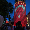 Galata Kulesi'ne 15 Temmuz şehitlerinin fotoğrafları yansıtıldı