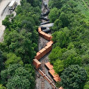 ABD'nin Pensilvanya eyaletinde 'tehlikeli madde' taşıyan tren raydan çıktı