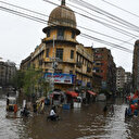 Hindistan'da trafo patlaması sonucu elektrik akımına kapılan 15 kişi hayatını kaybetti