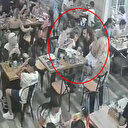 Nefes borusuna yiyecek kaçan küçük çocuğu 'Heimlich manevrası' ile kurtardı