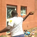 Nijer'de darbe destekçileri Fransa'nın Niamey Büyükelçiliği'ne saldırdı