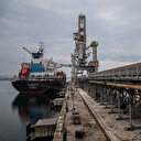 Céréales: Kiev dit avoir ouvert des couloirs sur la mer Noire, malgré les menaces russes