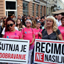 Bosnie: manifestations dans plusieurs villes après un féminicide qui a choqué le pays