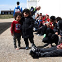 De jeunes enfants parmi les nouvelles arrivées de migrants en Angleterre