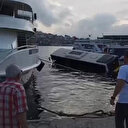  Eminönü'nde İETT otobüsü denize düştü