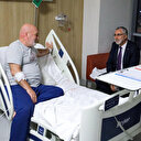 Bakan Işıkhan kalp krizi geçiren Memur-Sen Genel Başkan Yardımcısı Tonbul'u hastanede ziyaret etti