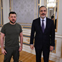 Le Chef de la diplomatie turque reçu par le président ukrainien Zelensky