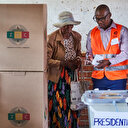 Élections au Zimbabwe: vote prolongé, l'opposition dénonce des fraudes