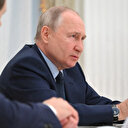 Poutine demande aux fonctionnaires russes de n'utiliser que des voitures nationales