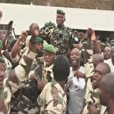 Coup d'État au Gabon: Le général Brice Oligui Nguema porté en triomphe par des centaines de militaires 