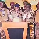 Gabon'da darbe: Bir grup asker yönetime el koydu
