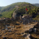 Türkiye: Découverte d’un théâtre et d’une route lors des fouilles du château de Fethiye à Mugla