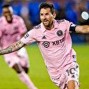 Lionel Messi şovunu yaptı