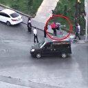 Ankara'da trafikte sopa ve sandalyeli kavga kamerada