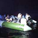 İzmir açıklarında 51 düzensiz göçmen yakalandı